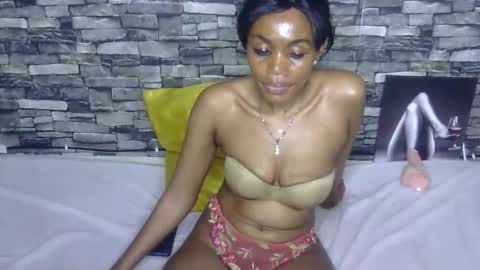 Snapshot of frianebony chatting on 10-29-25, 03:31 Frian online show from 10-29-25, 03:31