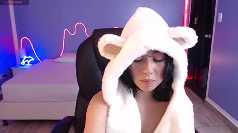 Snapshot of frida_lassi_ chatting on 02-13-25, 06:38 frida_lassi_ online show from 02-13-25, 06:38