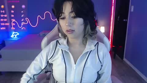 Snapshot of frida_lassi_ chatting on 03-05-25, 12:33 frida_lassi_ online show from 03-05-25, 12:33