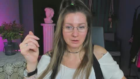 Frida Tander online show from 01-08-25, 12:15