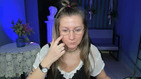 Frida Tander online show from 01-27-25, 09:02