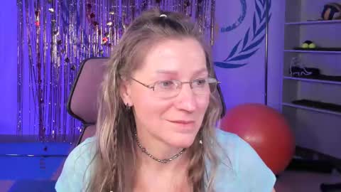 Frida Tander online show from 02-24-25, 12:16