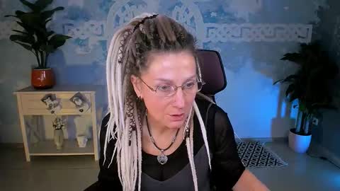 Frida Tander online show from 01-09-26, 05:10