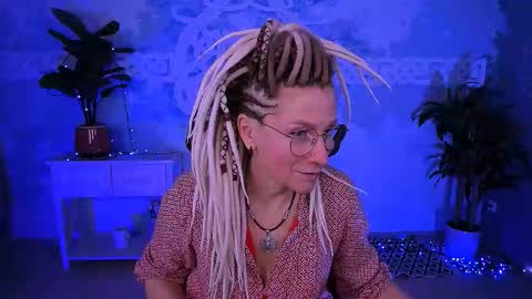 Frida Tander online show from 03-22-26, 05:11