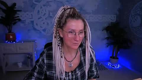 Frida Tander online show from 05-06-26, 05:03