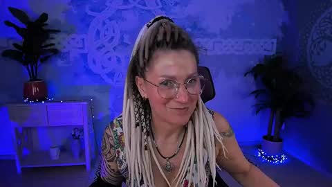 Frida Tander online show from 05-08-26, 05:57
