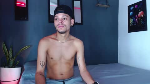 Snapshot of friendsofeverything_ chatting on 12-03-24, 12:27 Adam y pitter online show from 12-03-24, 12:27