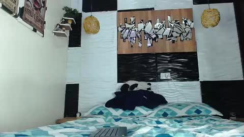 Snapshot of friendsofeverything_ chatting on 11-02-25, 12:29 Adam y pitter online show from 11-02-25, 12:29