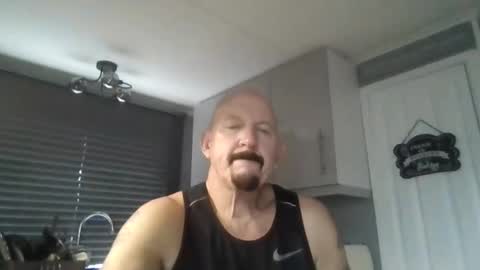 Snapshot of friskyneedsum chatting on 02-11-25, 02:24 bob online show from 02-11-25, 02:24