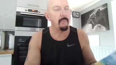 Snapshot of friskyneedsum chatting on 02-26-25, 12:47 bob online show from 02-26-25, 12:47