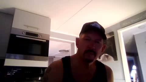 Snapshot of friskyneedsum chatting on 02-28-25, 05:04 bob online show from 02-28-25, 05:04