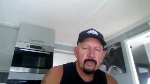 Snapshot of friskyneedsum chatting on 09-15-25, 03:45 bob online show from 09-15-25, 03:45