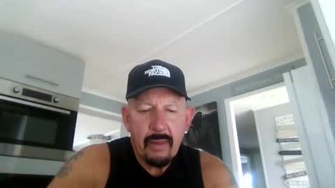 Snapshot of friskyneedsum chatting on 10-02-25, 03:19 bob online show from 10-02-25, 03:19