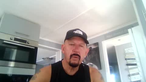 Snapshot of friskyneedsum chatting on 10-06-25, 08:12 bob online show from 10-06-25, 08:12