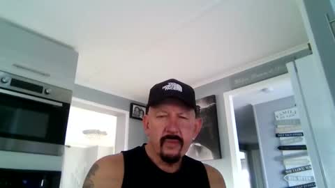 Snapshot of friskyneedsum chatting on 11-17-25, 02:56 bob online show from 11-17-25, 02:56