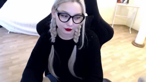 Lilith online show from 02-18-25, 06:59
