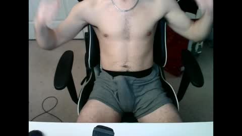 frostedtip06 online show from 04-01-26, 04:15
