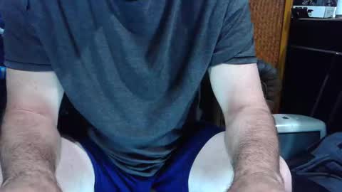 frostydhoman1221 online show from 05-12-26, 04:31