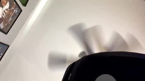 Snapshot of frozen232 chatting on 01-05-26, 08:01 Fabian online show from 01-05-26, 08:01