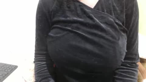 fruity28 online show from 10-30-25, 09:00