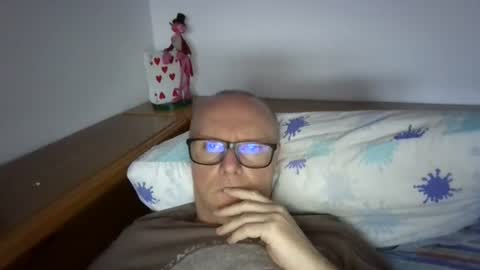 Frustino online show from 06-16-26, 06:32