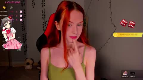 Snapshot of fruttitatti chatting on 10-14-25, 11:49 fruttitatti online show from 10-14-25, 11:49