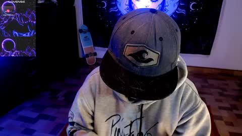          HEHIM  online show from 01-06-25, 08:35