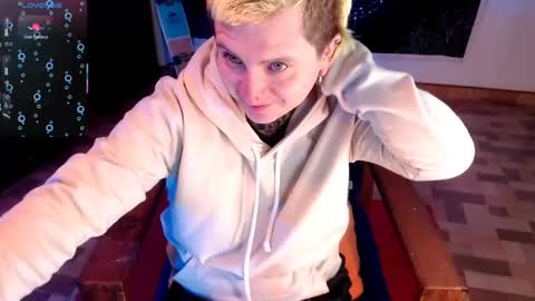          HEHIM  online show from 01-20-25, 12:28