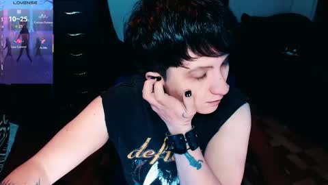          HEHIM  online show from 10-21-25, 11:55