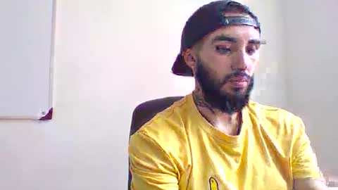 Snapshot of ftmen chatting on 01-29-25, 03:04 Jestevan online show from 01-29-25, 03:04