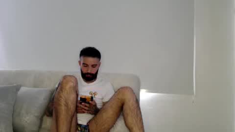 Snapshot of ftmen chatting on 01-15-26, 04:44 Jestevan online show from 01-15-26, 04:44