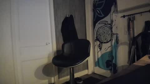 Snapshot of fuckass77300 chatting on 12-24-24, 07:06 FUCKASS online show from 12-24-24, 07:06