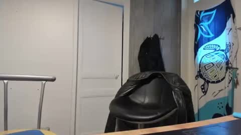 Snapshot of fuckass77300 chatting on 12-24-24, 02:01 FUCKASS online show from 12-24-24, 02:01