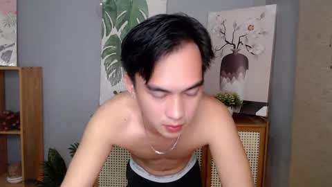   online show from 03-12-25, 12:15