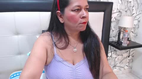 Snapshot of fuckedass4u chatting on 12-28-24, 03:04 FuckedASS4U online show from 12-28-24, 03:04