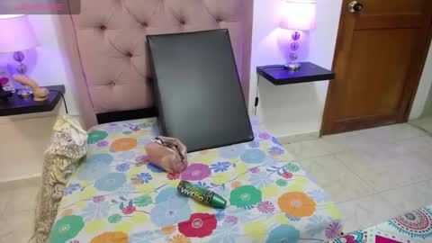 Snapshot of fuckedass4u chatting on 03-05-25, 02:03 FuckedASS4U online show from 03-05-25, 02:03