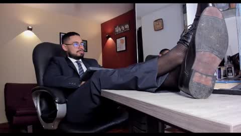 Snapshot of fuckerwate chatting on 02-25-26, 03:27 SERGIO THE SEX LAWYER online show from 02-25-26, 03:27