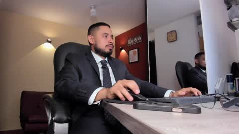 Snapshot of fuckerwate chatting on 04-02-26, 03:59 SERGIO THE SEX LAWYER online show from 04-02-26, 03:59