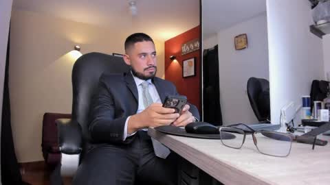 Snapshot of fuckerwate chatting on 04-09-26, 05:40 SERGIO THE SEX LAWYER online show from 04-09-26, 05:40