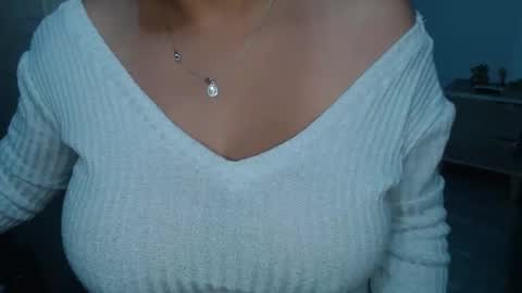 Mia and Gary  online show from 10-19-25, 02:45