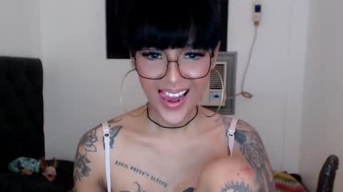 Princess Anna online show from 12-20-25, 12:01