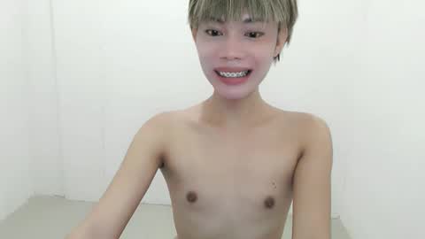 Snapshot of fuckingsexy143 chatting on 09-16-25, 01:06 fuckingsexy143 online show from 09-16-25, 01:06