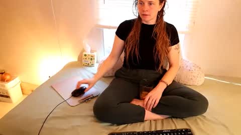 Snapshot of fuckmypussyplz1 chatting on 03-19-26, 01:15 fuckmypussyplz1 online show from 03-19-26, 01:15