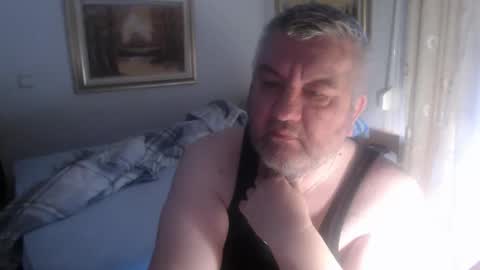 Snapshot of fukingcrazy chatting on 04-10-26, 08:19 fukingcrazy online show from 04-10-26, 08:19