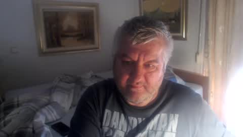 Snapshot of fukingcrazy chatting on 04-25-26, 09:01 fukingcrazy online show from 04-25-26, 09:01