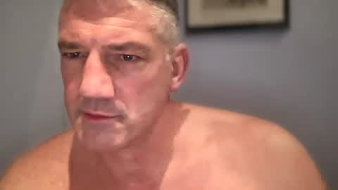 fullback_15 online show from 10-29-25, 03:25