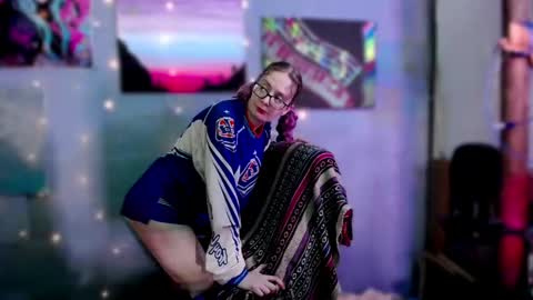 Princess Nellie  Captain Simon online show from 01-16-25, 06:56