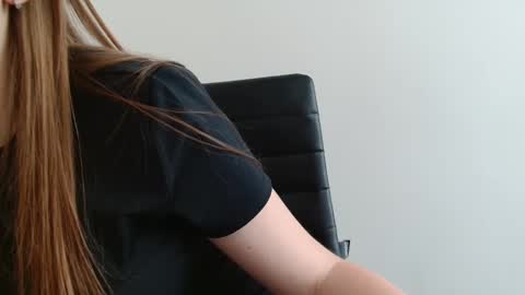 Emma online show from 05-06-26, 07:57
