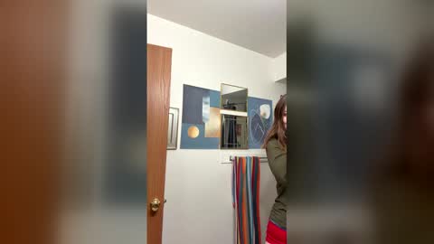Linnys Palace online show from 03-23-26, 04:44