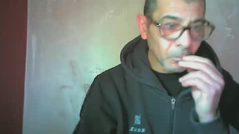 Snapshot of funic723 chatting on 04-04-26, 06:11 funic723 online show from 04-04-26, 06:11